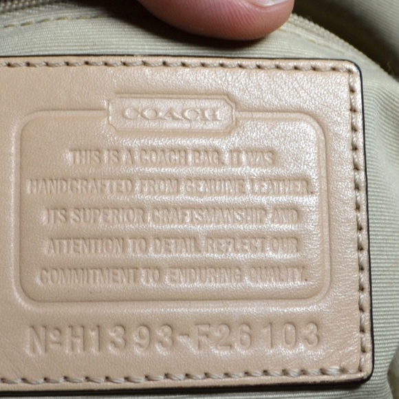 COACH F26103 Peyton Saffiano Leather Large Tote - Picture 8 of 9